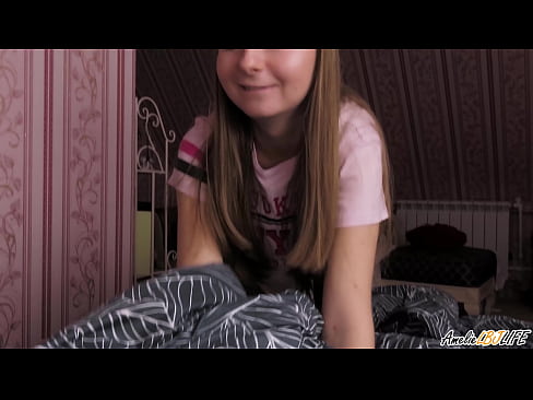 ❤️ Blondie nyedot dheweke bff rumiyin lan nemu cum ing dheweke tutuk ️ Porno vk ing kita